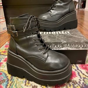 Demonia Size 8 black platforms